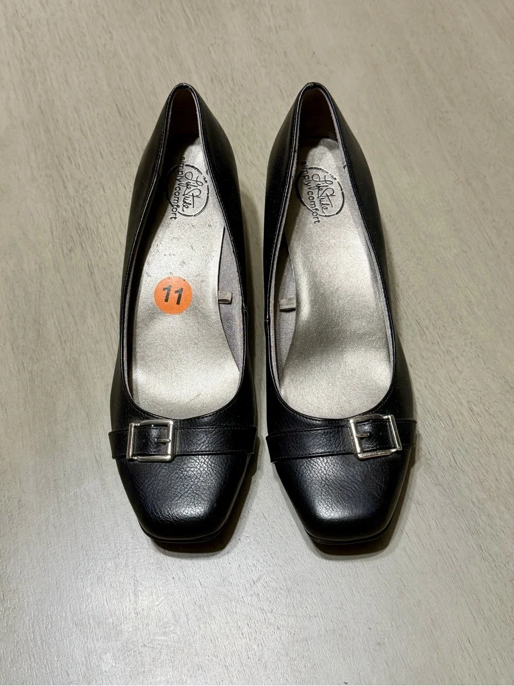 LifeStride Simply Comfort “Groovy” Black Wedge Pumps 11 NEW